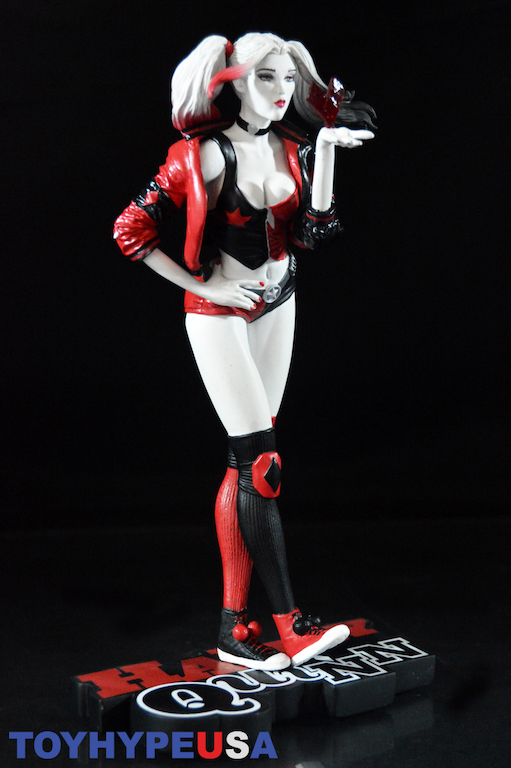 DC Direct Statue Harley Quinn Red Black and white by Stanley Lau