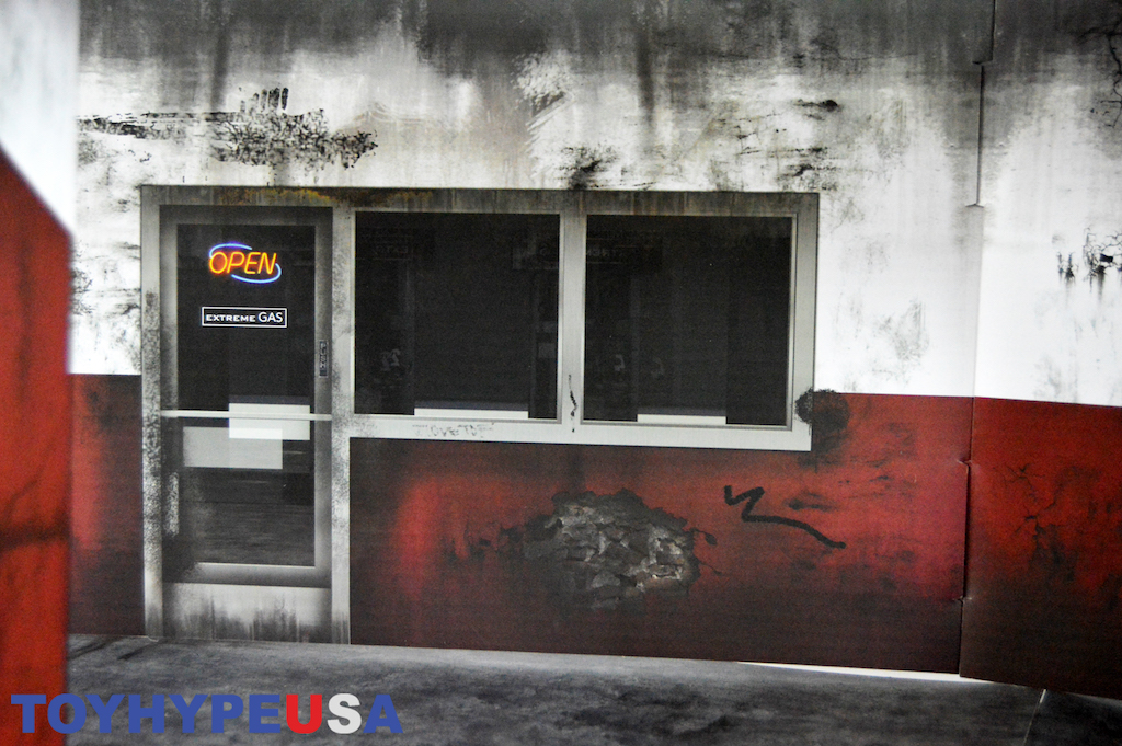 Extreme Sets Gas Station Pop Up Diorama Set Review