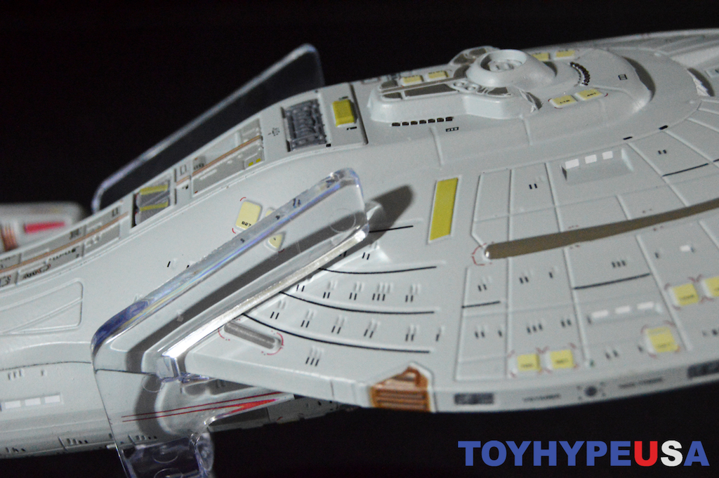 Eaglemoss Star Trek Voyager 10" XL Edition Starship Review