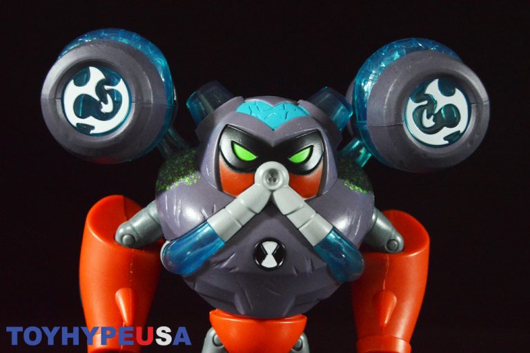Playmates Toys Ben 10 Series 4 – Omni-Enhanced Overflow & XLR8 Figures ...