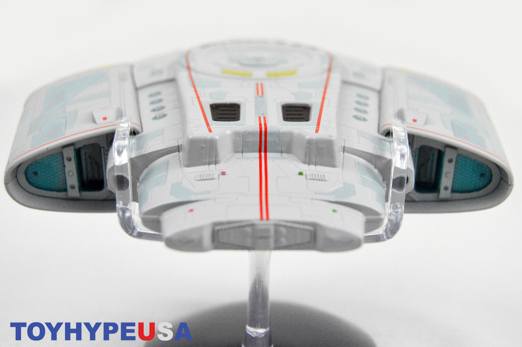 Eaglemoss - Star Trek U.S.S. Defiant NX-74205 Starship Review