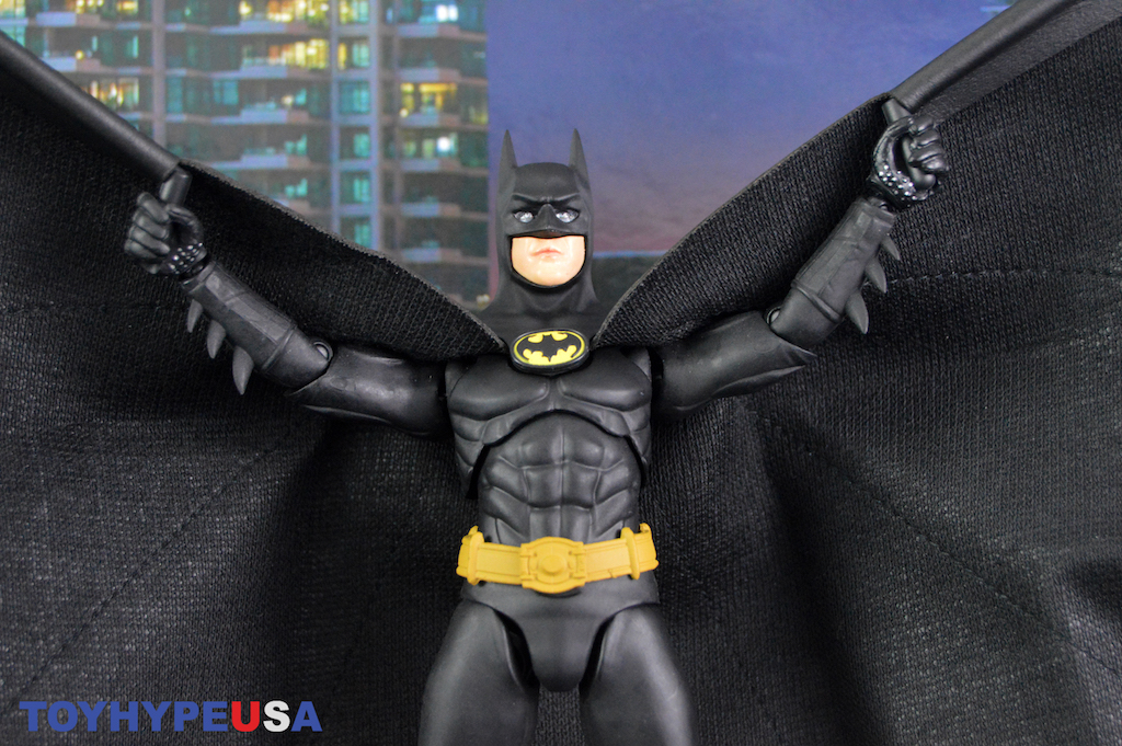 Batman Le Film  1989  - Bandai - Batman Michael Keaton - Figurine 16cm Shfiguarts A57513