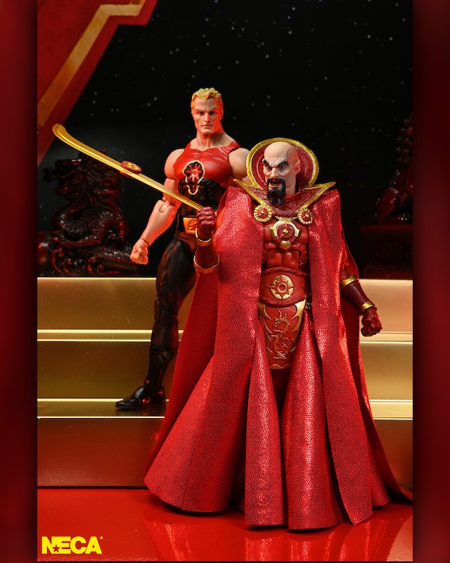 FIGURA ULTIMATE MING CON TRAJE MILITAR ROJO 18CM -NECA (FLASH GORDON 1980). Neca