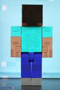 Minecraft Diamond Level Steve Collector Action Figure – Mattel