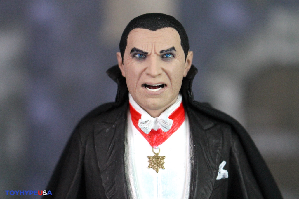 NECA Toys Universal Monsters Ultimate Dracula (Transylvania) Figure Review