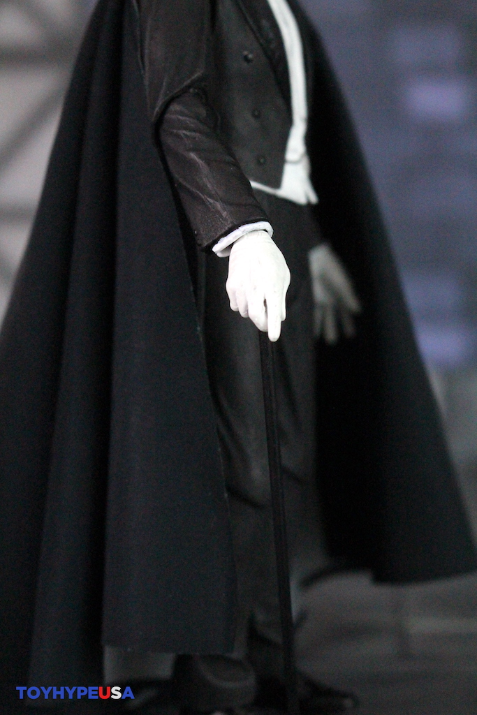 NECA Toys Universal Monsters Ultimate Dracula (Carfax Abbey) Figure Review
