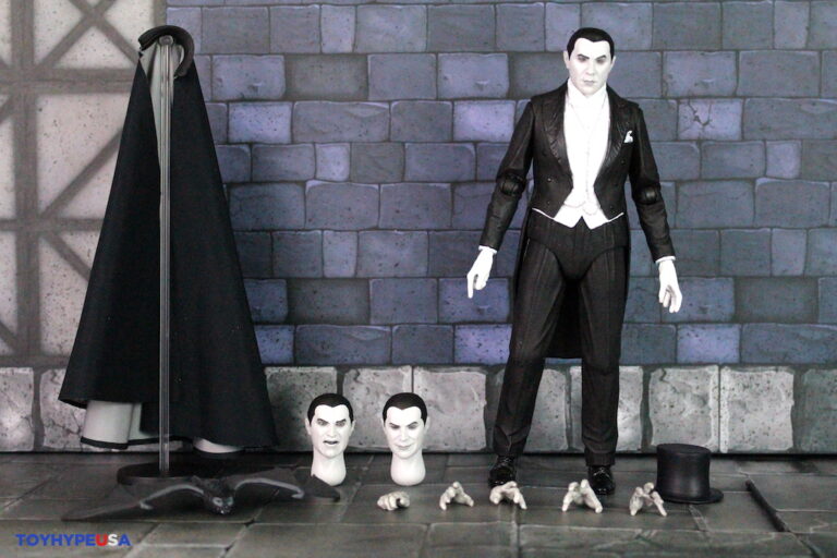 NECA Toys Universal Monsters Ultimate Dracula (Carfax Abbey) Figure Review