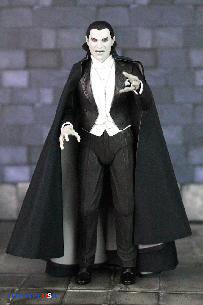 NECA Toys Universal Monsters Ultimate Dracula (Carfax Abbey) Figure Review