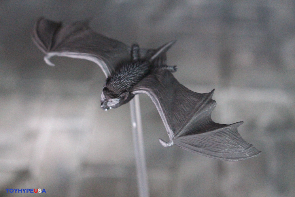 NECA Toys Universal Monsters Ultimate Dracula (Carfax Abbey) Figure Review