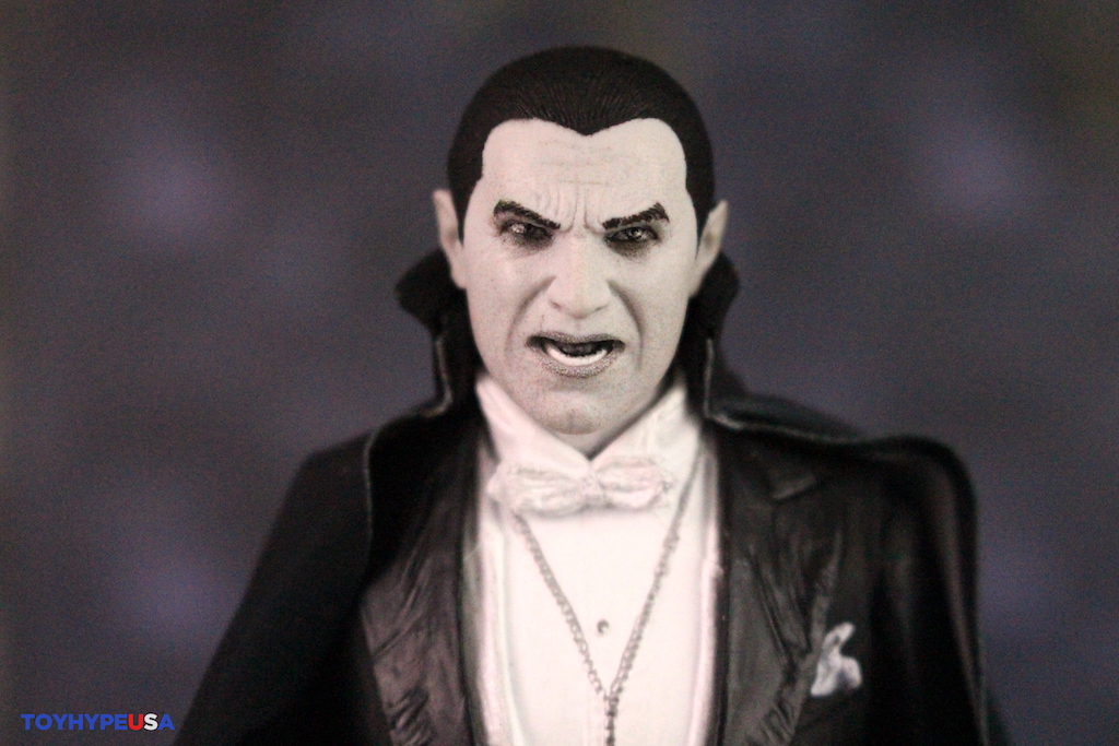 NECA Toys Universal Monsters Ultimate Dracula (Carfax Abbey) Figure Review
