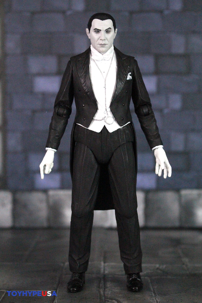 NECA Toys Universal Monsters Ultimate Dracula (Carfax Abbey) Figure Review