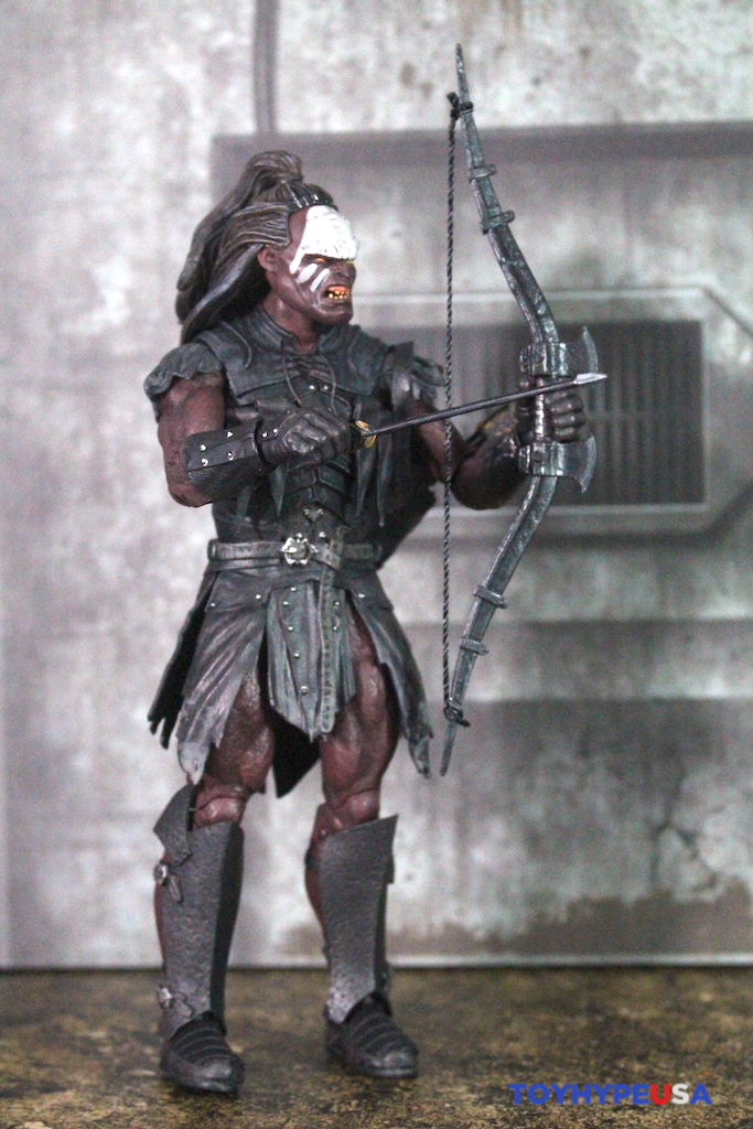 Diamond Select Toys Lord of the Rings Select Series 5 Lurtz Figure Review