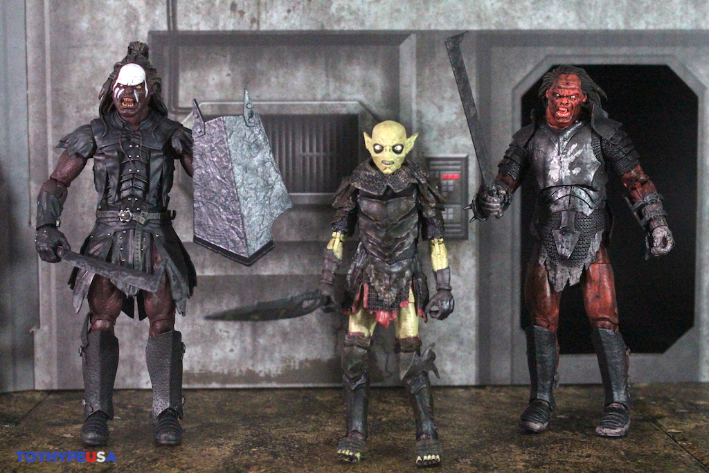 Diamond Select Toys Lord of the Rings Select Series 5 Lurtz Figure Review