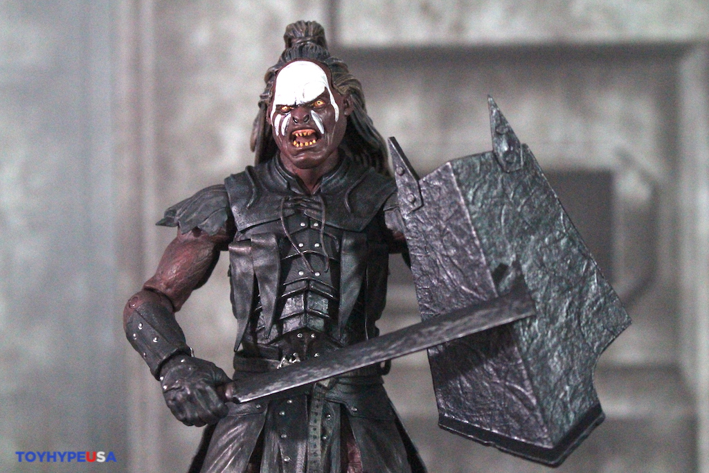 Diamond Select Toys Lord of the Rings Select Series 5 Lurtz Figure Review