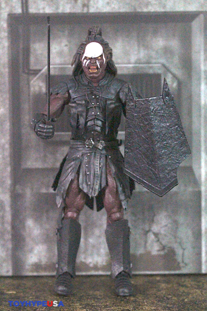 Diamond Select Toys Lord of the Rings Select Series 5 Lurtz Figure Review
