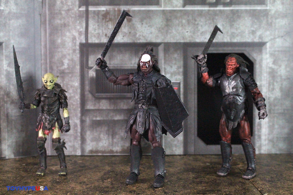 Diamond Select Toys Lord of the Rings Select Series 5 Lurtz Figure Review