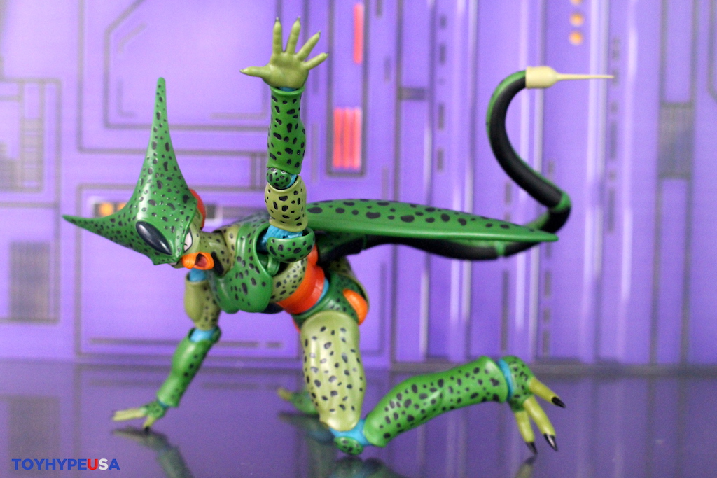 S.H. Figuarts Dragon Ball Z Cell 1st Form Figure Review
