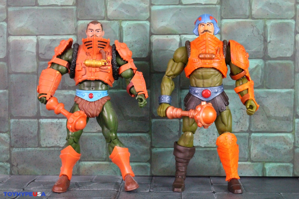 Action Figure Masters Of The Universe - Man-At-Arms - Serie 12 Giants, 30 Cm