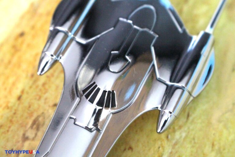 Hot Wheels Star Wars Série Titânio Naboo Royal Starship Disney