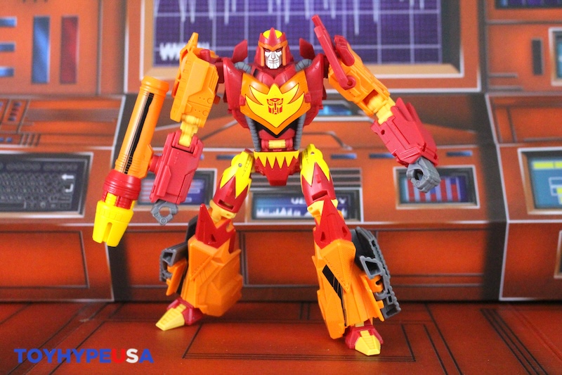 Hasbro Transformers Generations 40th Anniversary Comic Edition Autobot
