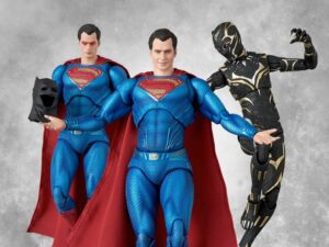 Medicom - MAFEX Zack Snyder's Justice League Nightmare Superman & Black Panther Shuri Figures