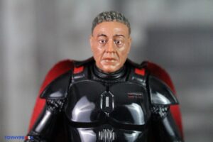 Hasbro Star Wars The Black Series Moff Gideon (Dark Trooper Armor) Figure