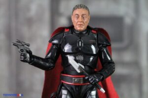 Hasbro Star Wars The Black Series Moff Gideon (Dark Trooper Armor) Figure