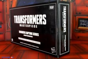 Takara-Tomy Transformers Dramatic Capture Series DCS-2 Autobot Headquarters Three-Pack Figures