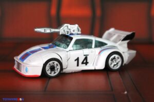 Takara-Tomy Transformers Dramatic Capture Series DCS-2 Autobot Headquarters Three-Pack Figures