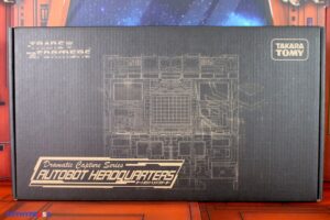Takara-Tomy Transformers Dramatic Capture Series DCS-2 Autobot Headquarters Three-Pack Figures