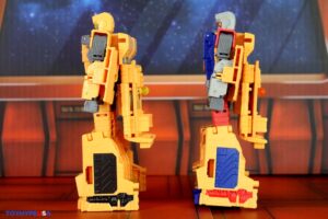 Takara-Tomy Transformers Dramatic Capture Series DCS-2 Autobot Headquarters Three-Pack Figures