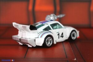 Takara-Tomy Transformers Dramatic Capture Series DCS-2 Autobot Headquarters Three-Pack Figures