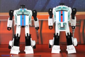 Takara-Tomy Transformers Dramatic Capture Series DCS-2 Autobot Headquarters Three-Pack Figures