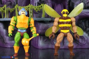 Mattel Masters of the Universe Origins Cartoon Collection Buzz-Off Figure