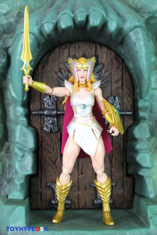 Les Maîtres de l'Univers New Eternia Masterverse - Figurine 2022 Deluxe She- Ra 18 cm - Figurine de collection | fnac Belgique