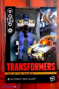 Hasbro Transformers Age of the Primes Voyager Class Autobot Red Alert Figure