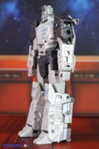 Hasbro Transformers Age of the Primes Prima Prime Figure
