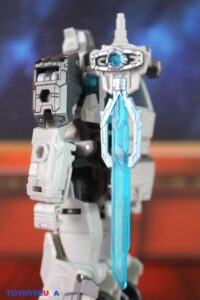 Hasbro Transformers Age of the Primes Prima Prime Figure