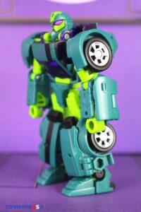 Hasbro Transformers Age of the Primes Fugitive Waspinator Figure 