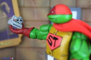 NECA Toys Teenage Mutant Ninja Turtles Super Turtle (Mirage Comics) Figure