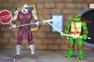 NECA Toys Teenage Mutant Ninja Turtles Worms of Madness Shredder (Mirage Comics) Figures 