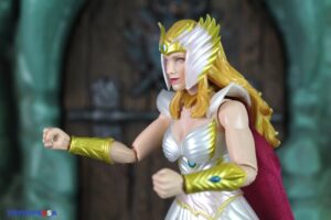 Mattel Masters of the Universe Masterverse New Eternia She-Ra Figure