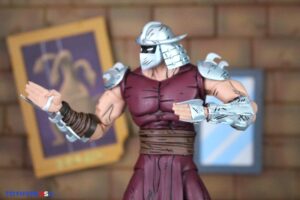 NECA Toys Teenage Mutant Ninja Turtles Worms of Madness Shredder (Mirage Comics) Figures 