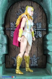 Mattel Masters of the Universe Masterverse New Eternia She-Ra Figure