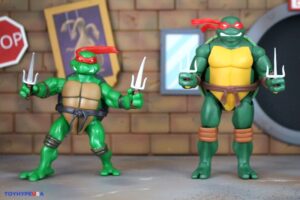 Super7 Teenage Mutant Ninja Turtles ULTIMATES! 2003 Raphael Figure