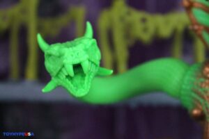 Mattel Turtles Of Grayskull King Hiss Deluxe Figure