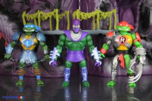 Mattel Turtles Of Grayskull King Hiss Deluxe Figure
