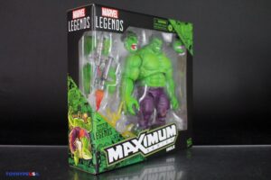 Hasbro Marvel Legends Maximum Series Hulk Figure 