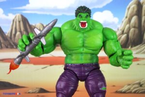 Hasbro Marvel Legends Maximum Series Hulk Figure 