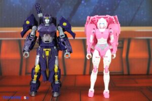 Hasbro Transformers Age of the Primes Solas Prime Figure